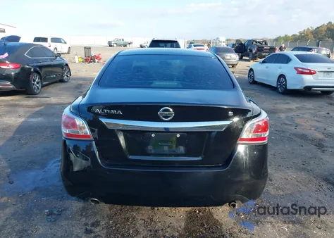 2015 Nissan Altima 2.5 S z USA, uszkodzony, nr VIN 1N4AL3AP2FC582768